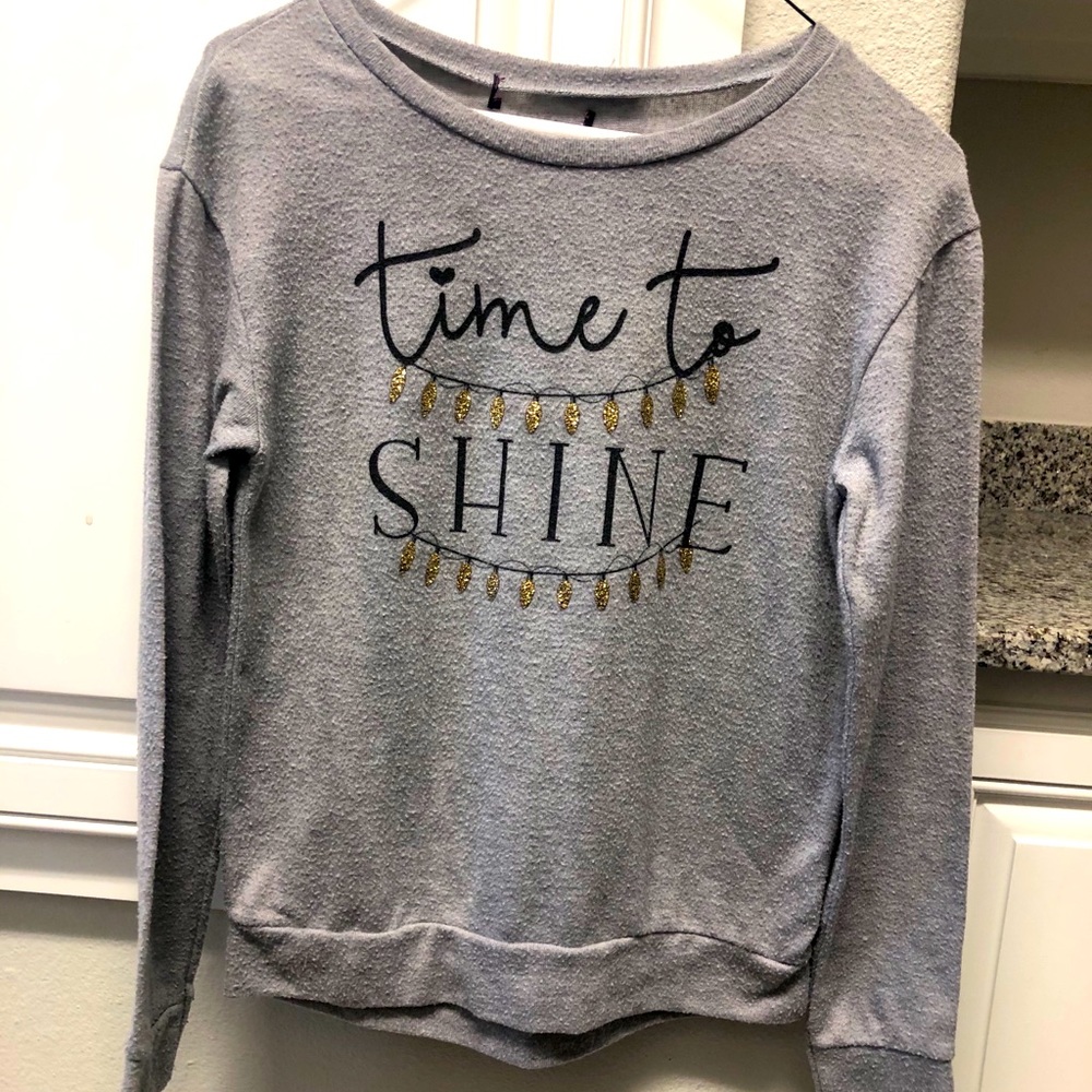 Grey holiday sweatshirt- girls